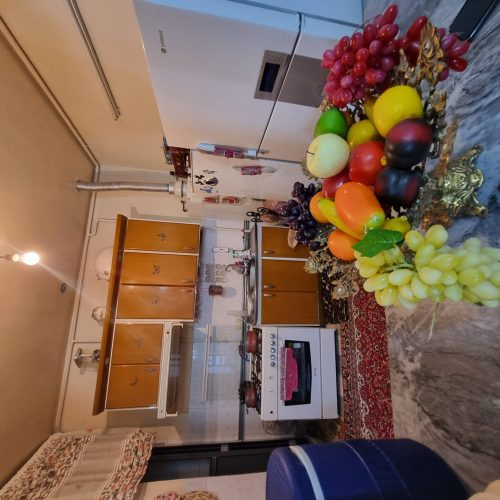 دارای حیاط،انباری،نورگیر عالی