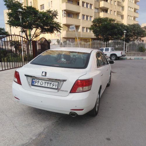 آریو اتوماتیک 1600cc مدل 97 بدون رنگ