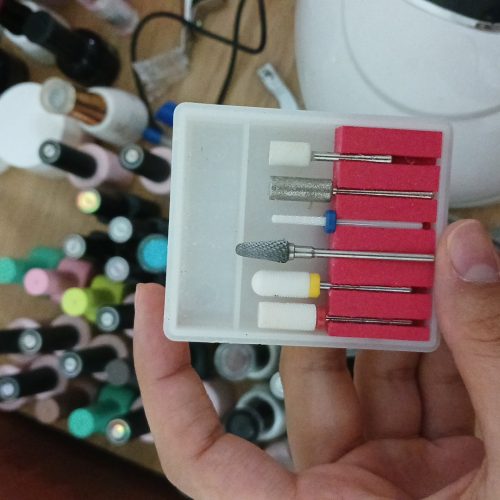 لوازم کاشت ناخن