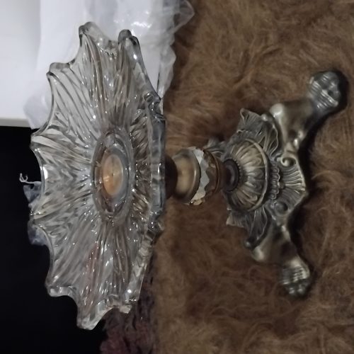 تعدادی لوازم دکوری لوکس منزل زیر قیمت بازار به فروش میرسد