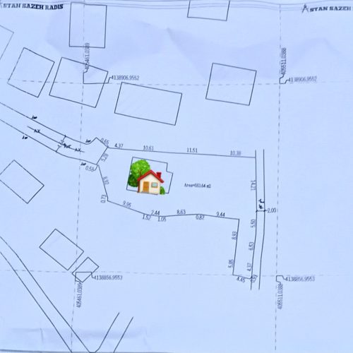 فروش خانه ویلایی نیاز به یه مقدار بازسازی برای زیبا سازی به همراه زمین برای ساخت و ساز