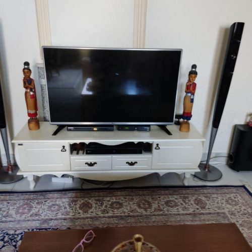 میز تلویزیون وکنسول