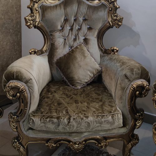 فروش مبلمان به همراه میز ناهارخوری