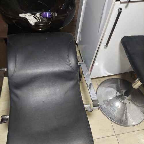 صندلی و دکور و آینه