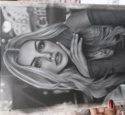 نقاشی چهره سیاه قلم