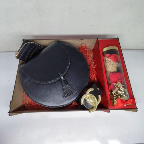 کادویی روز دختر با بسته بندی لوکس