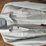 کت و کارگو هستش سالم هست هیچ زدگی و پارگی نداره