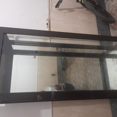 ویترین چوبی