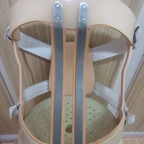 کمربند مخصوص کسایی که عمل جراحی کمر انجام دادن