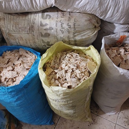 نان خشک فروشی