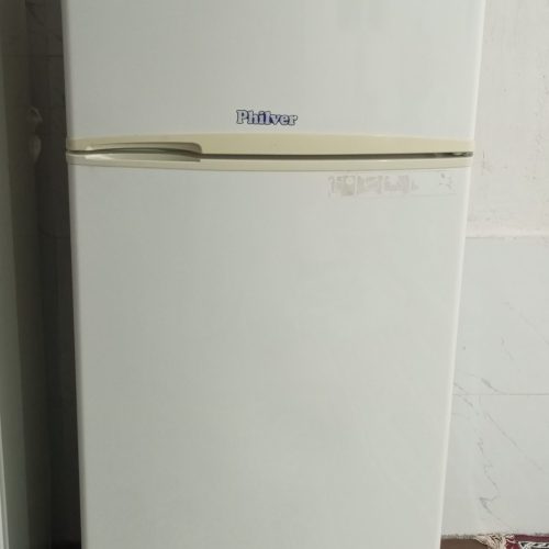 یخچال جدید کرفتم به کار نمیاد این یخچال