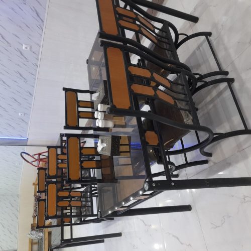 میز و صندلی رستورانی
