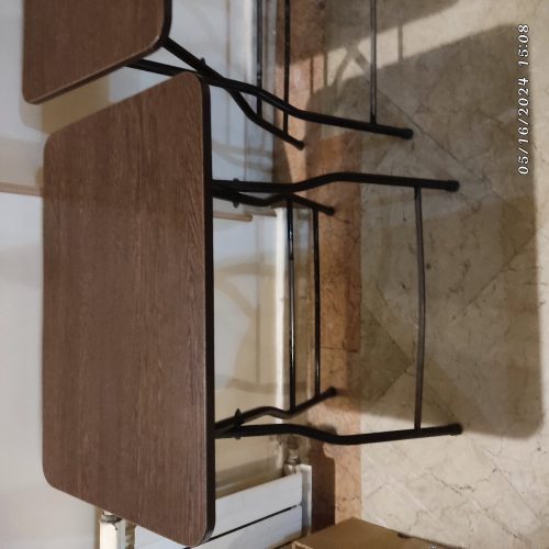 میز تحریر بدون صندلی