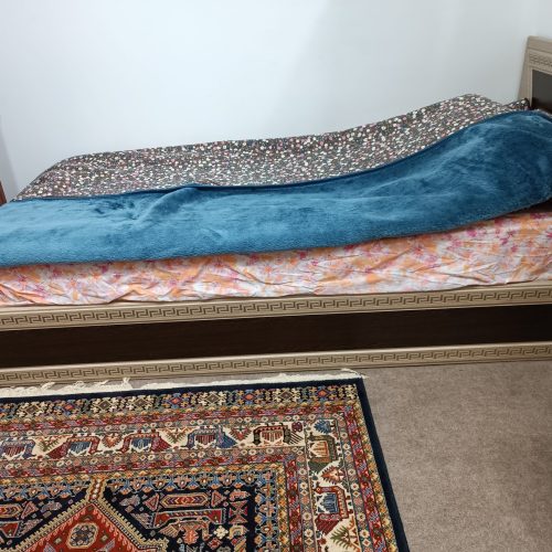 تختخواب و میز آرایش