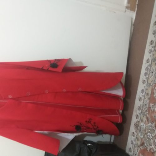 مانتو3تا،قرمز46 سایز،دوتایی دیگه فری سایز