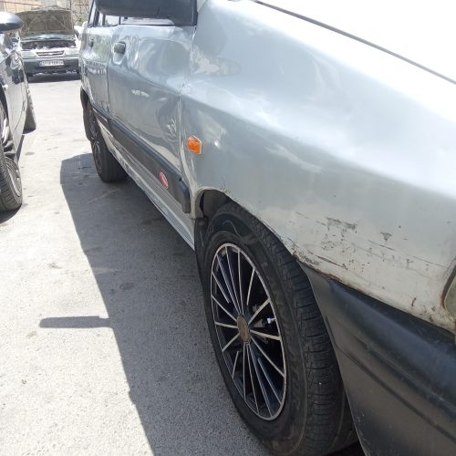 ماشین 141 بدون رنگ