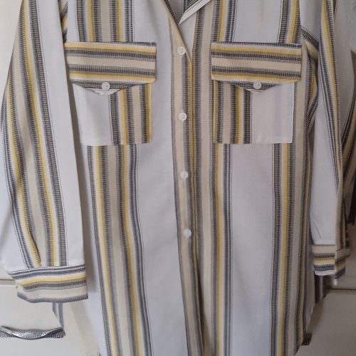 مانتو یا شومیز