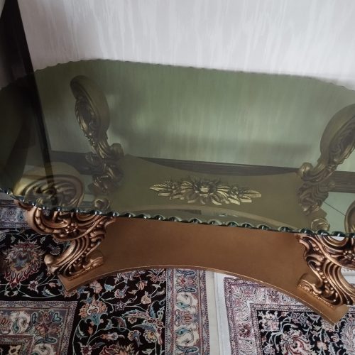 مبل نیمه سلطنتی