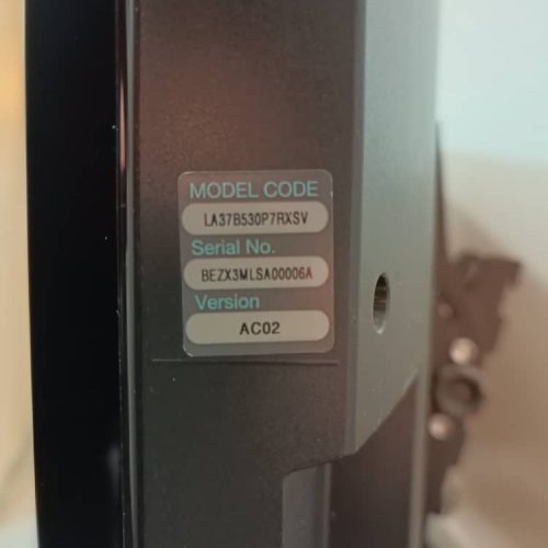 تلویزیون 42 اینچ همراه میز