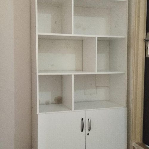 میز کامپیوتر و کتابخانه