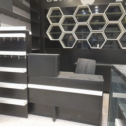 اجاره مغازه در میدان کاج سعادت آباد