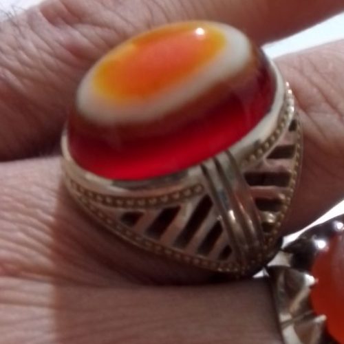 عقیق سه پوست