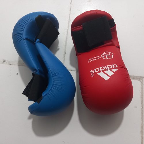 لباس و تجهیزات کاراته