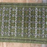 4عدد تشک و 3عدد لحاف و 4عدد پشتی،