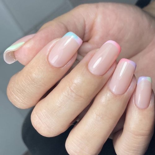 خدمات تخصصی کاشت ناخن