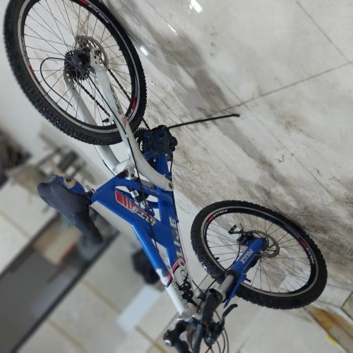 یک وسیله دوچرخه پلیسی به قیمت 2500000تومان تخفیف هم پایه معامله