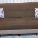 مبلمان راحتی با جلو مبلی های عسلی