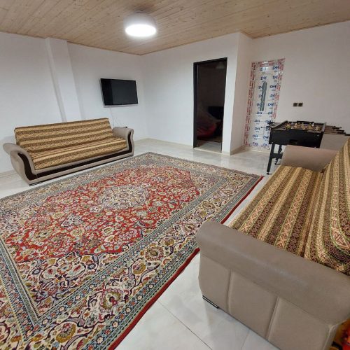 ویلای دنج در طبیعت دنج میباشد