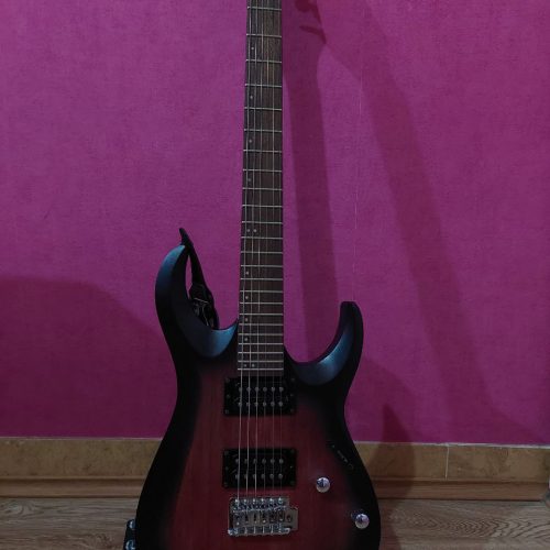 گیتار cort x100 در حد نو