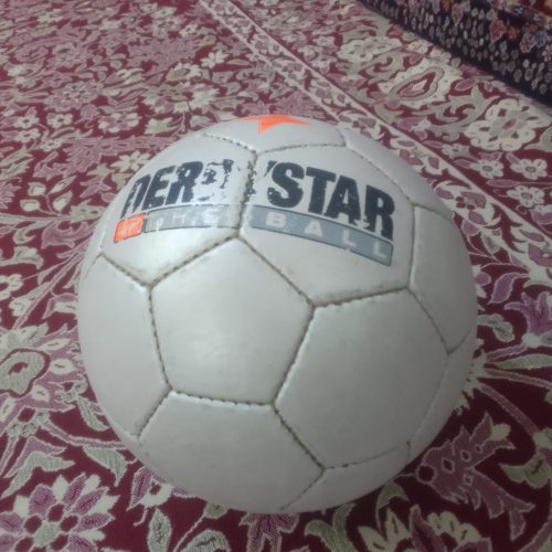 توپ فوتبال (چمن)