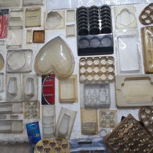 فروشگاه مجید انواع طلق ووکیوم وآسلون خارجی چسبدار وانواع پاکتهای بهداشتی وانواع شیرینگ ودایکات وجعبه های طلقی ودسته کارتن