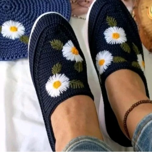 کفش بچگانه تا زنانه ومردانه بافتی