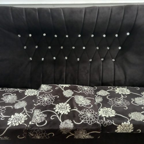 مبل هفت نفره همراه  میز عسلی