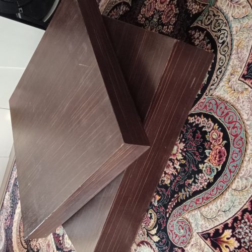 مبل نیم ست 4 نفره در حد نو با میز وسط