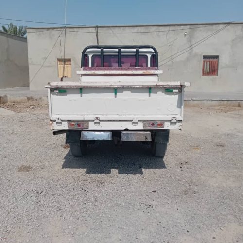یک عددوانت لندکروز مدل 81F2