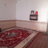 خانه ویلایی دارای چهار خواب کمد دیواری  و کابینت و ماشین رو