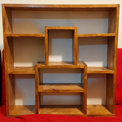 قفسه اکسسوری و کتاب