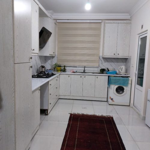 آپارتمان 130 متری طبقه اول واقع در جانباز 9