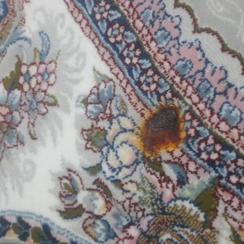 رفو فرش.  رفوگری.  سوختگی زغال و پاره شدن فرش
