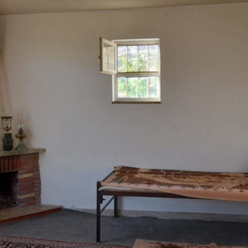 یک قطعه باغ و خانه باغ ده هزار متر