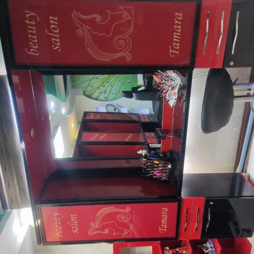 فروش دکور و میز مدیریت سالن  زیبایی