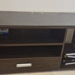میزتلویزیون تمیز و در حد نو