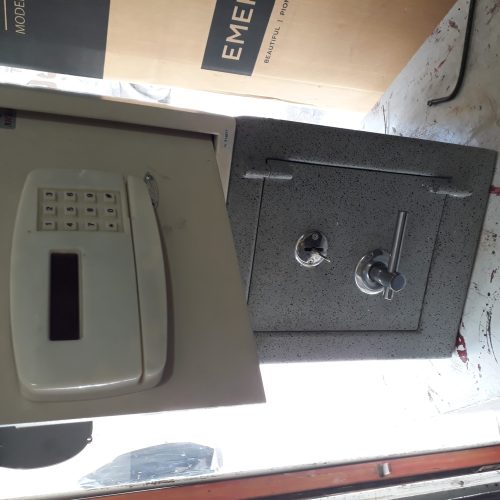 بازگشای در گاوصندوق تعمیر قفل  رمز  گلید