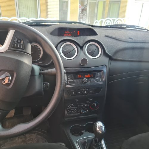 ماشین تمیز و کم کارکرد