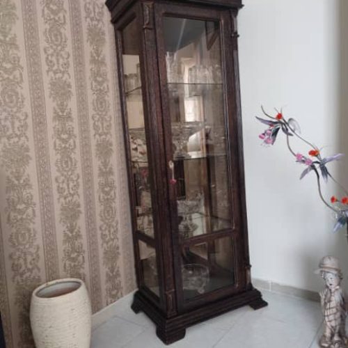 به علت کمبود جا قصد فروش دارم.