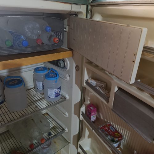 بعلت جابجایی موقعیت میفروشم